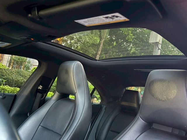 M-BENZ賓士 CLA250  第10張相片