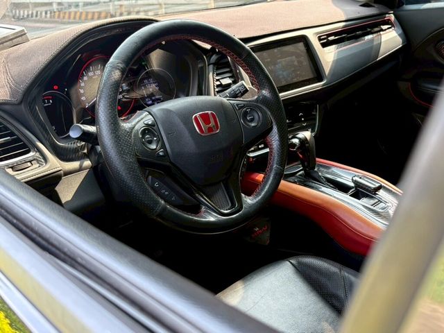 HONDA本田 HR-V  第8張相片