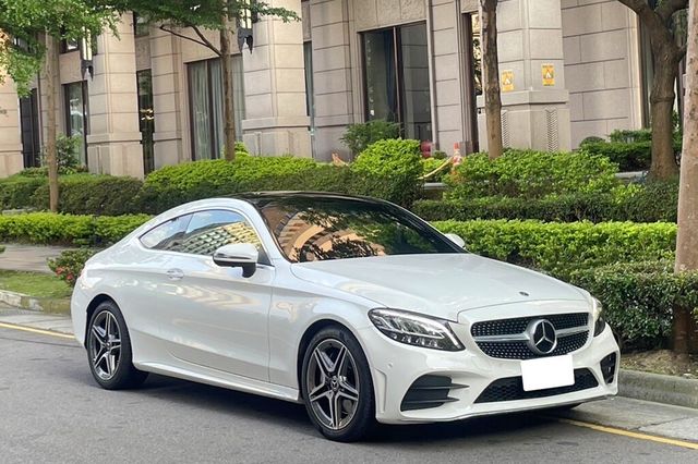 M-BENZ賓士 C300 COUPE  第3張相片