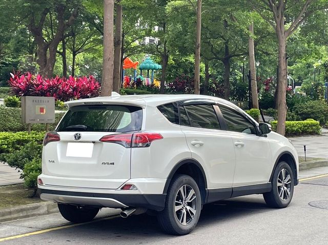 TOYOTA豐田 RAV4  第4張相片