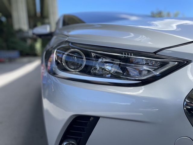 HYUNDAI現代 ELANTRA  第5張相片