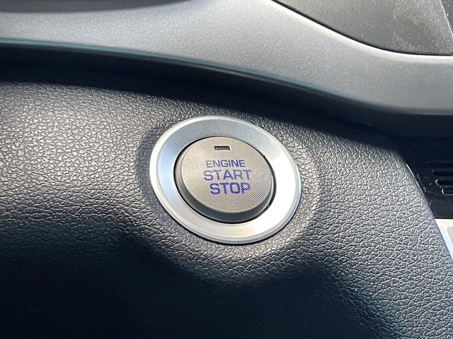 HYUNDAI現代 ELANTRA  第16張相片
