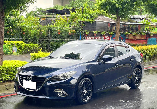MAZDA馬自達 MAZDA 3  第1張相片