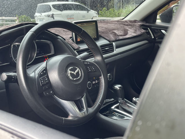 MAZDA馬自達 MAZDA 3  第5張相片