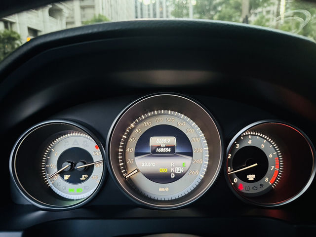 M-BENZ賓士 E200 COUPE  第13張相片