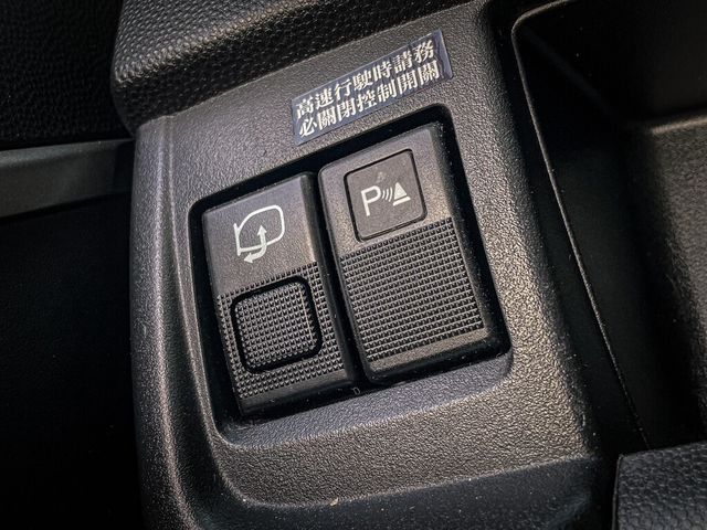 MAZDA馬自達 MAZDA 5  第16張相片