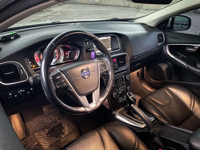 VOLVO富豪 V40  第7張相片