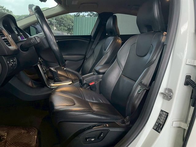 VOLVO富豪 V40  第8張相片