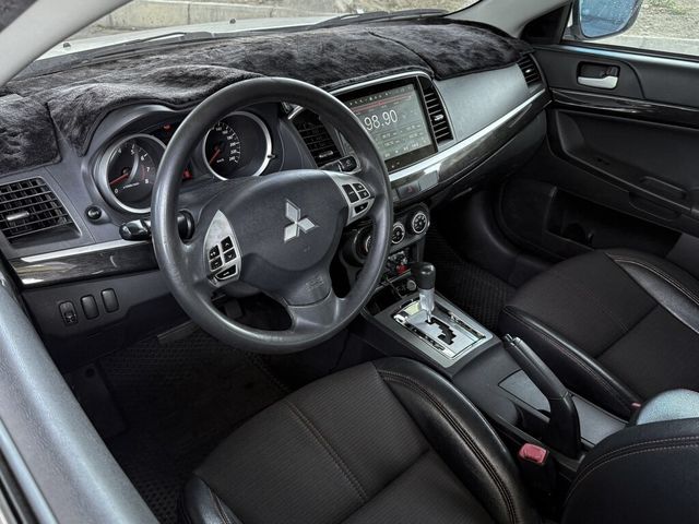 MITSUBISHI三菱 LANCER IO  第8張相片