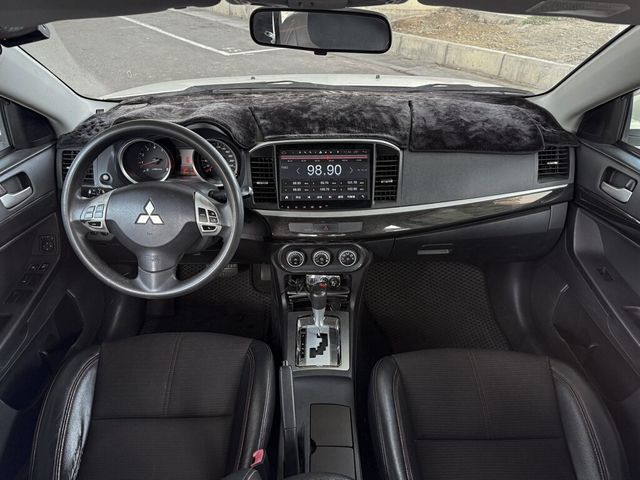 MITSUBISHI三菱 LANCER IO  第11張相片