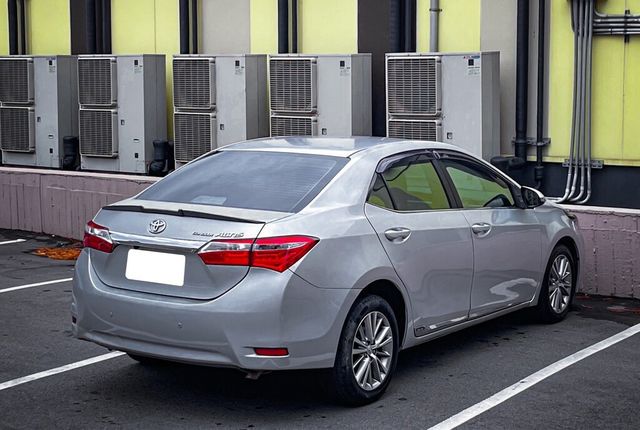 TOYOTA豐田 ALTIS  第4張相片