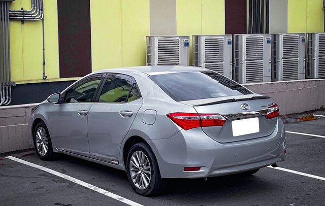 TOYOTA豐田 ALTIS  第6張相片