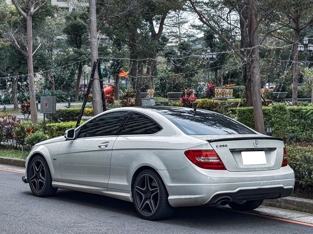 M-BENZ賓士 C250 COUPE  第3張相片