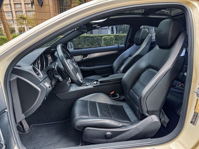 M-BENZ賓士 C250 COUPE  第5張相片