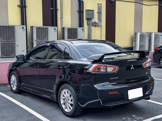 MITSUBISHI三菱 LANCER  第2張相片