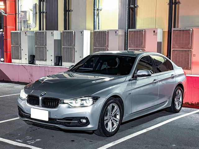 BMW寶馬 320I LCI  第1張相片