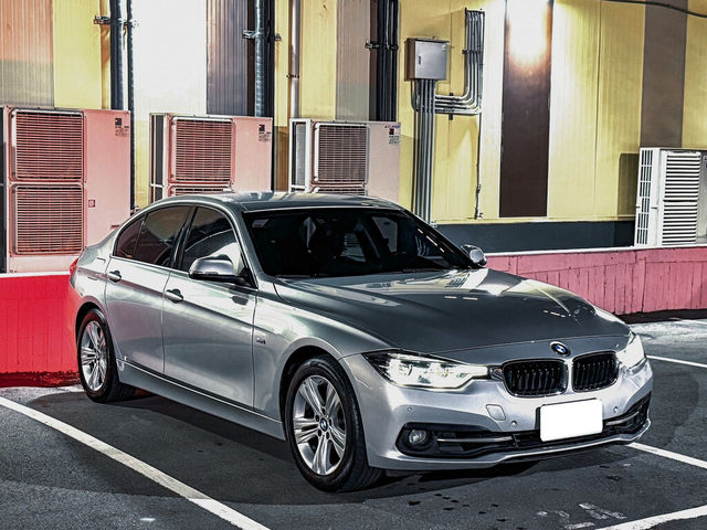 BMW寶馬 320I LCI  第3張相片