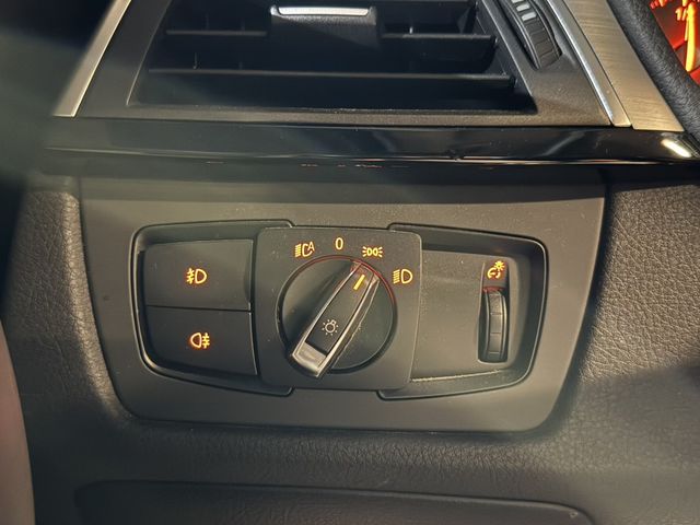 BMW寶馬 320I LCI  第8張相片