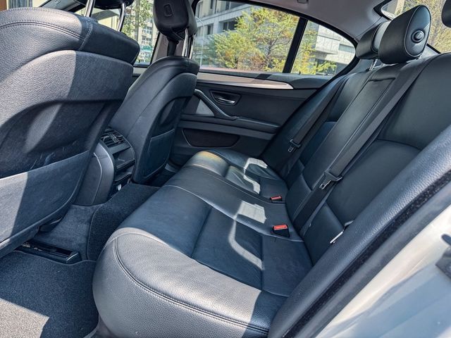 BMW寶馬 520I  第11張相片