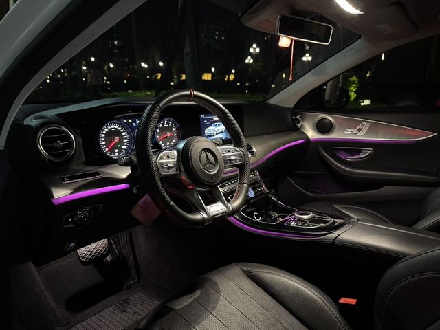 M-BENZ賓士 E200  第7張相片