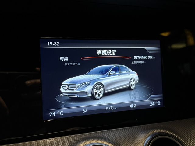 M-BENZ賓士 E200  第13張相片