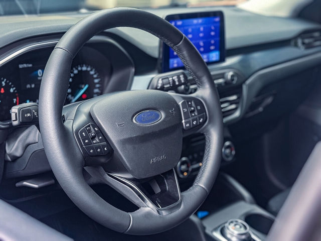 FORD福特 FOCUS ACTIVE  第5張相片