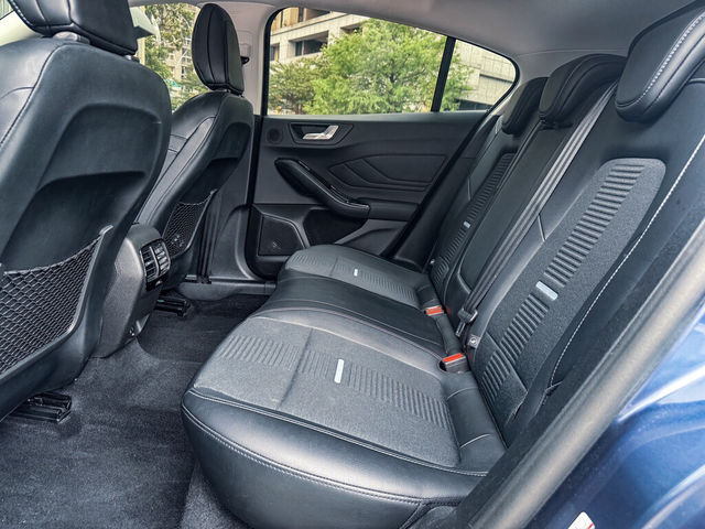 FORD福特 FOCUS ACTIVE  第7張相片