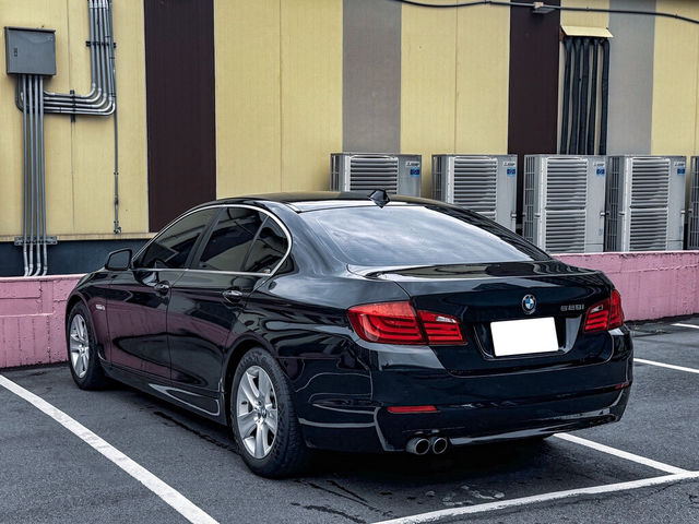 BMW寶馬 528  第2張相片