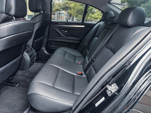 BMW寶馬 528  第8張相片