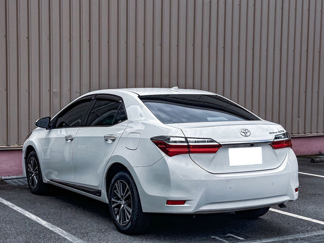 TOYOTA豐田 ALTIS  第2張相片