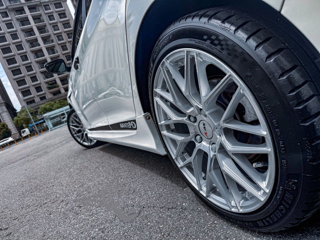 HYUNDAI現代 ELANTRA  第7張相片
