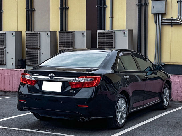 TOYOTA豐田 CAMRY HYBRID  第4張相片