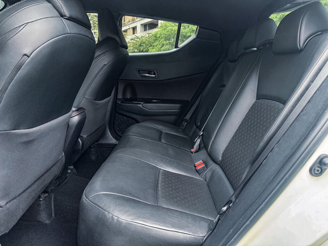 TOYOTA豐田 C-HR  第8張相片