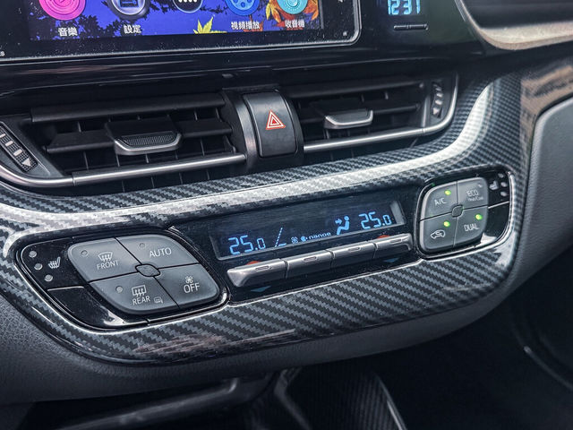 TOYOTA豐田 C-HR  第11張相片