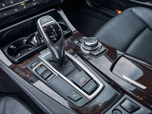 BMW寶馬 520D  第11張相片