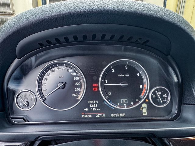 BMW寶馬 520D  第13張相片