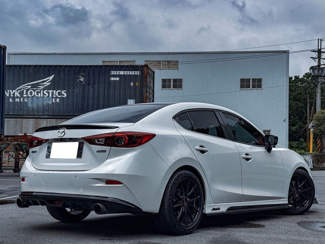 MAZDA馬自達 MAZDA 3  第2張相片