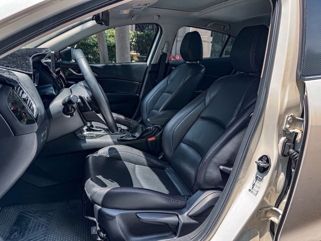 MAZDA馬自達 MAZDA 3  第9張相片