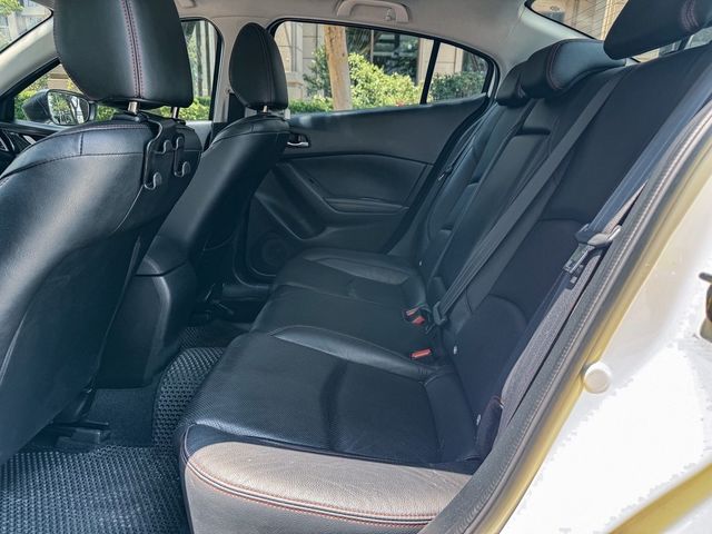 MAZDA馬自達 MAZDA 3  第10張相片