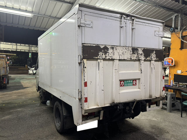 MITSUBISHI三菱 CANTER  第3張相片