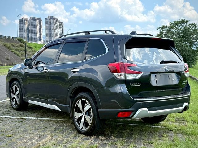 SUBARU速霸陸 FORESTER  第2張相片