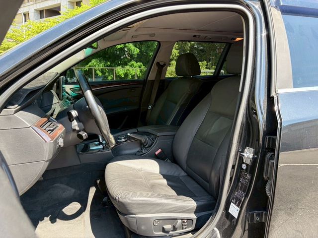 BMW寶馬 528I TOURING  第7張相片