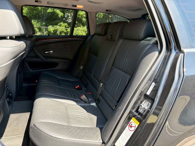 BMW寶馬 528I TOURING  第8張相片