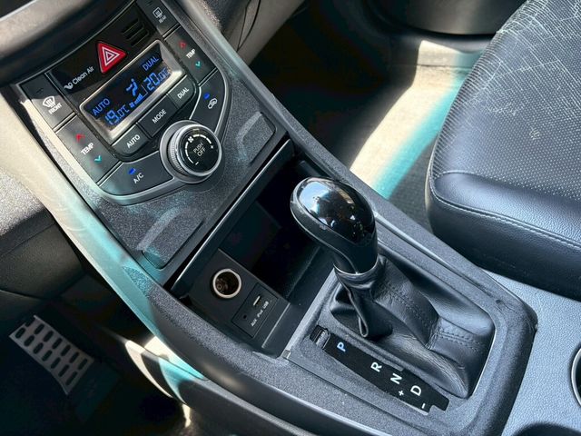 HYUNDAI現代 ELANTRA  第10張相片