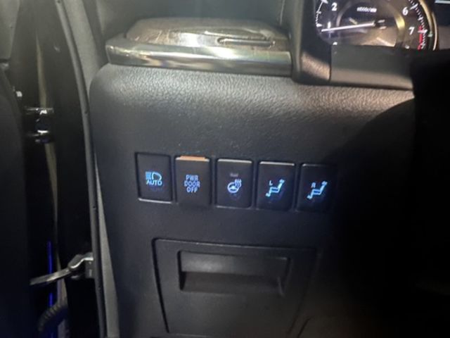 TOYOTA豐田 ALPHARD  第6張相片