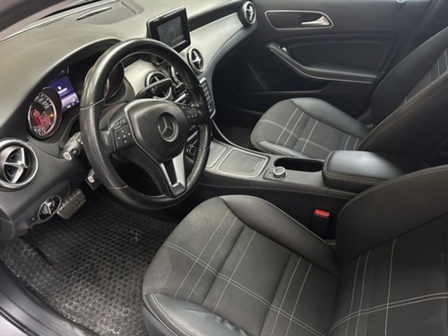 M-BENZ賓士 GLA200  第7張相片