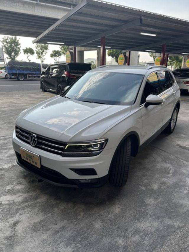 VOLKSWAGEN福斯 TIGUAN  第1張相片