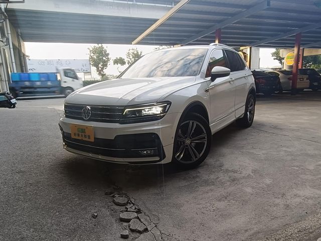 VOLKSWAGEN福斯 TIGUAN  第2張相片