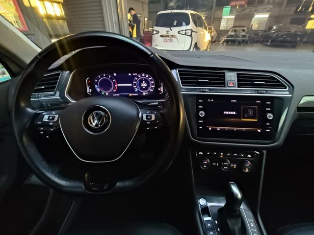 VOLKSWAGEN福斯 TIGUAN  第12張相片