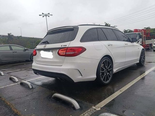 M-BENZ賓士 C43 AMG  第3張相片